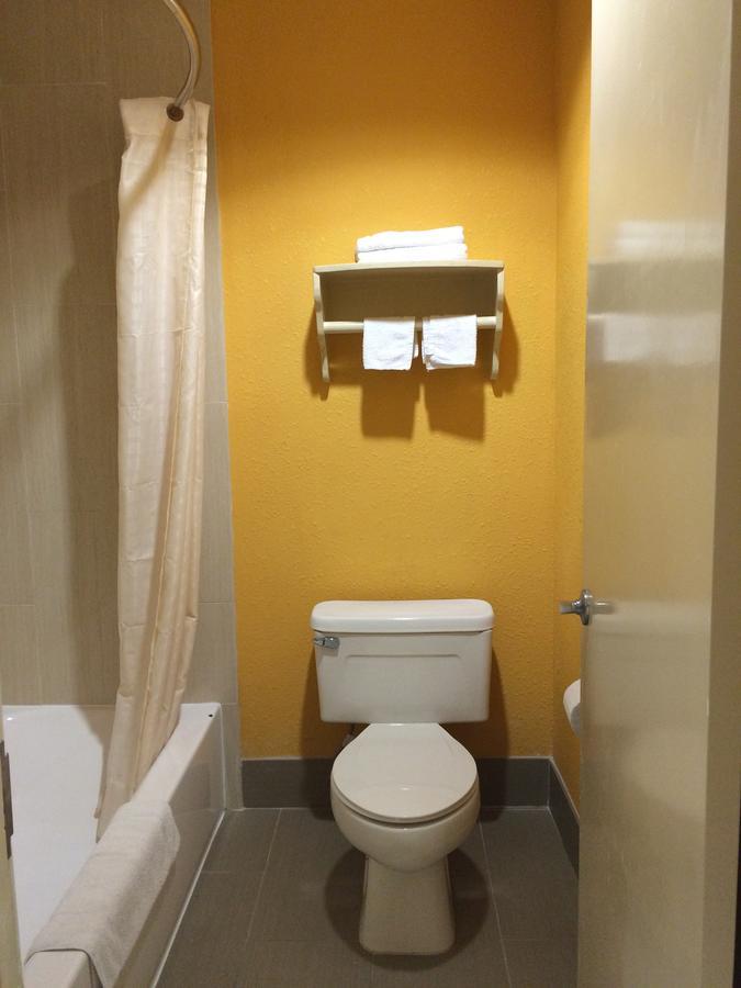 Select Inn And Suites Houston Kültér fotó